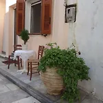 Апартаменты Korthi By The Seaside.