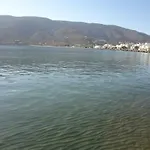 Lägenhet Korthi By The Seaside. Ormos (Andros)