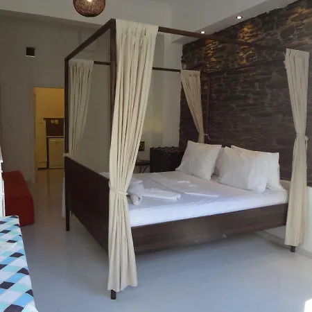 Korthi By The Seaside. * Ormos (Andros)