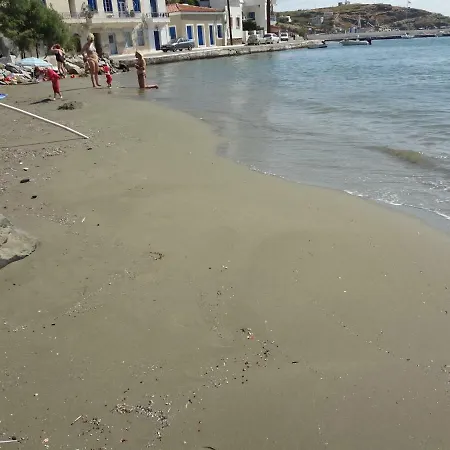 Lägenhet Korthi By The Seaside. Ormos (Andros)