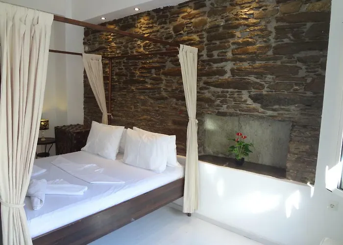 Korthi By The Seaside. Ormos (Andros)