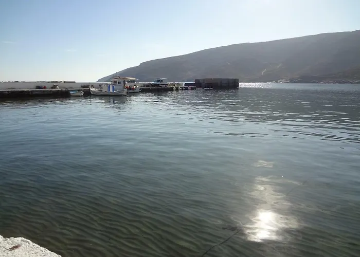 Korthi By The Seaside. * Órmos